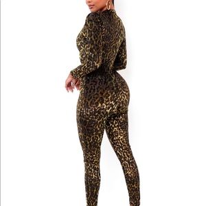 Tarde Jumpsuit - Gold 95% POLY 5% SPANDEX